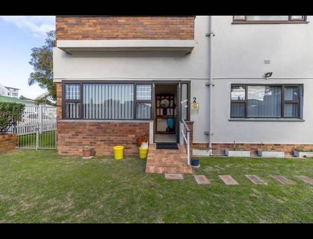 2 BEDROOM APARTMENT FOR SALE IN VAN RYNEVELD